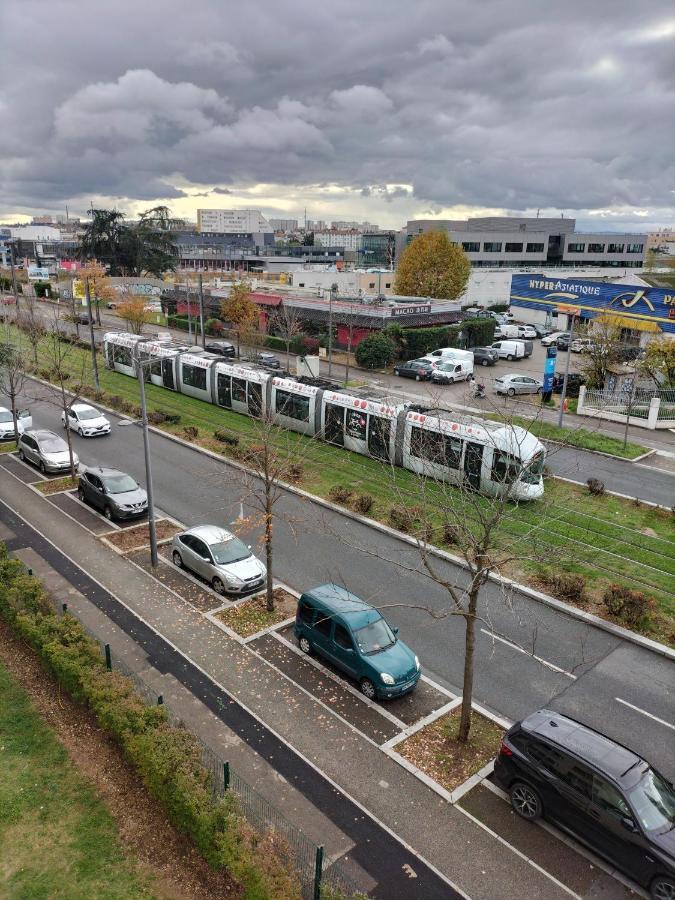 Jolie Proche Tramway Apartment
